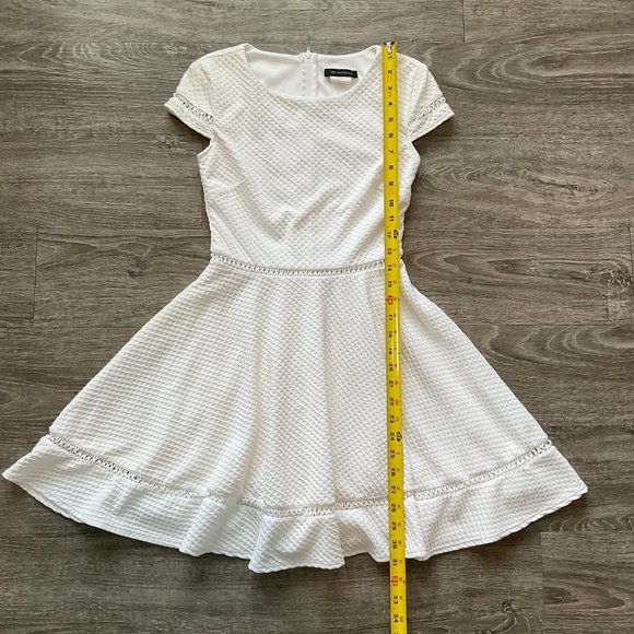 Jodi Kristopher Dress Juniors Size 3 White Short Sleeve Skater A Line Mini - Picture 6 of 6